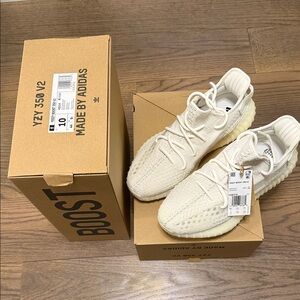 Adidas Yeezy Boost 350 V2 Bone size 10